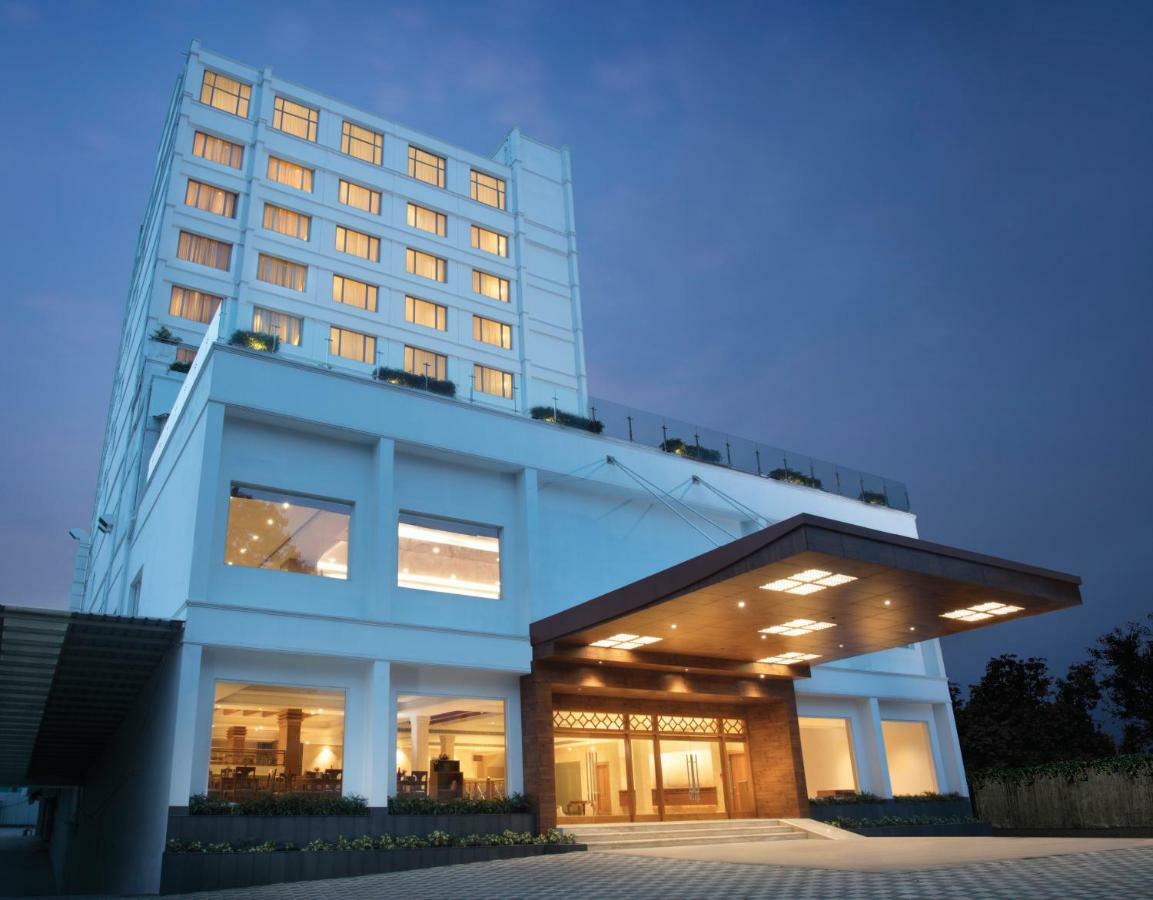 Monsoon Empress Kochi Exterior foto